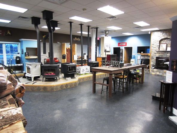 1438 Main St, Sanford, ME 04073